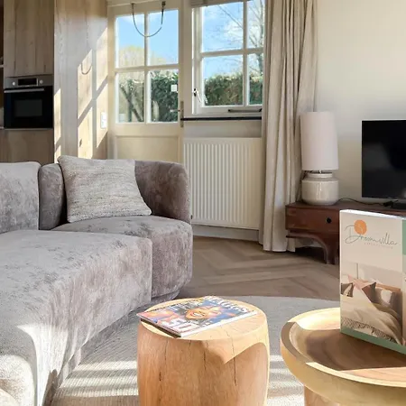 Zon Aan Den Hoef By Droomvilla Holiday home Egmond aan den Hoef