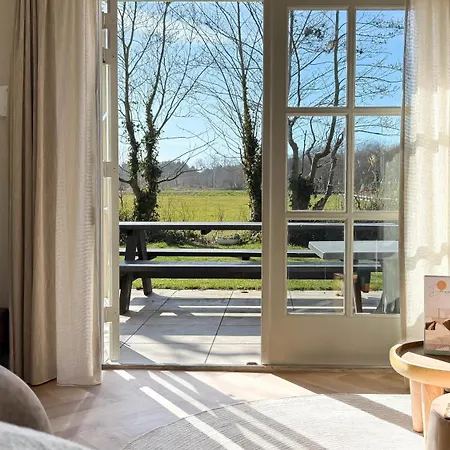 Zon Aan Den Hoef By Droomvilla بيت للعطل